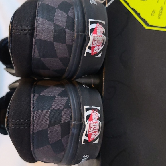 Vans limited edition Nightmare before Christmas glow in the dark - Picture 5 of 7